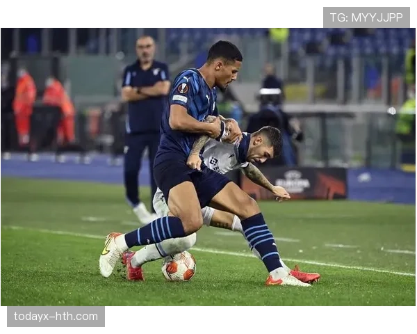 拉齐奥控球稳健攻防转换犀利，赛场表现引瞩目