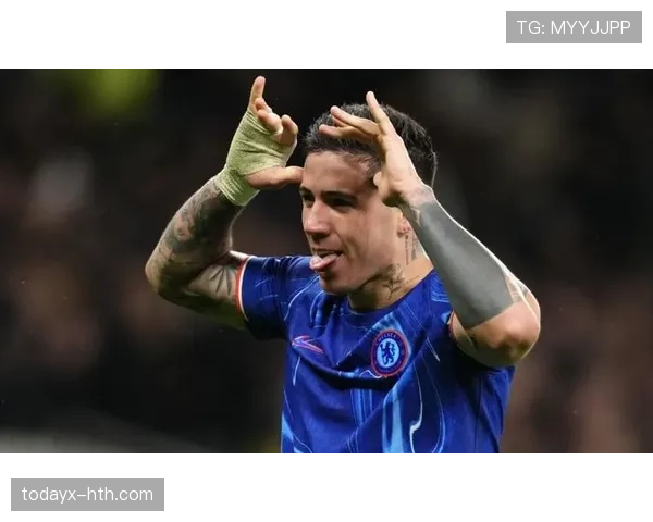 恩佐·费尔南德斯的防守质量与角色定位:真被高估了吗? 恩佐·费尔南德斯的防守质量与角色定位:真被高估了吗?