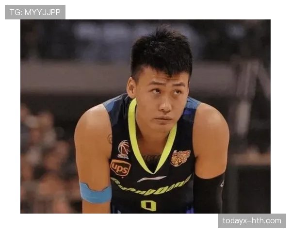 要是赵睿去拍时尚大片，我直接改当粉丝——场上像战士，镜头下像有钱邻居